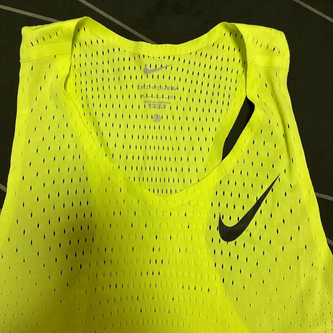 ナイキ　エアロスイフトシングレット4枚セット