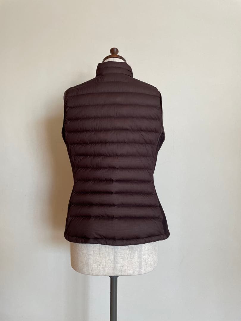 [美品] フェリージFelisi ダウンベスト レディース