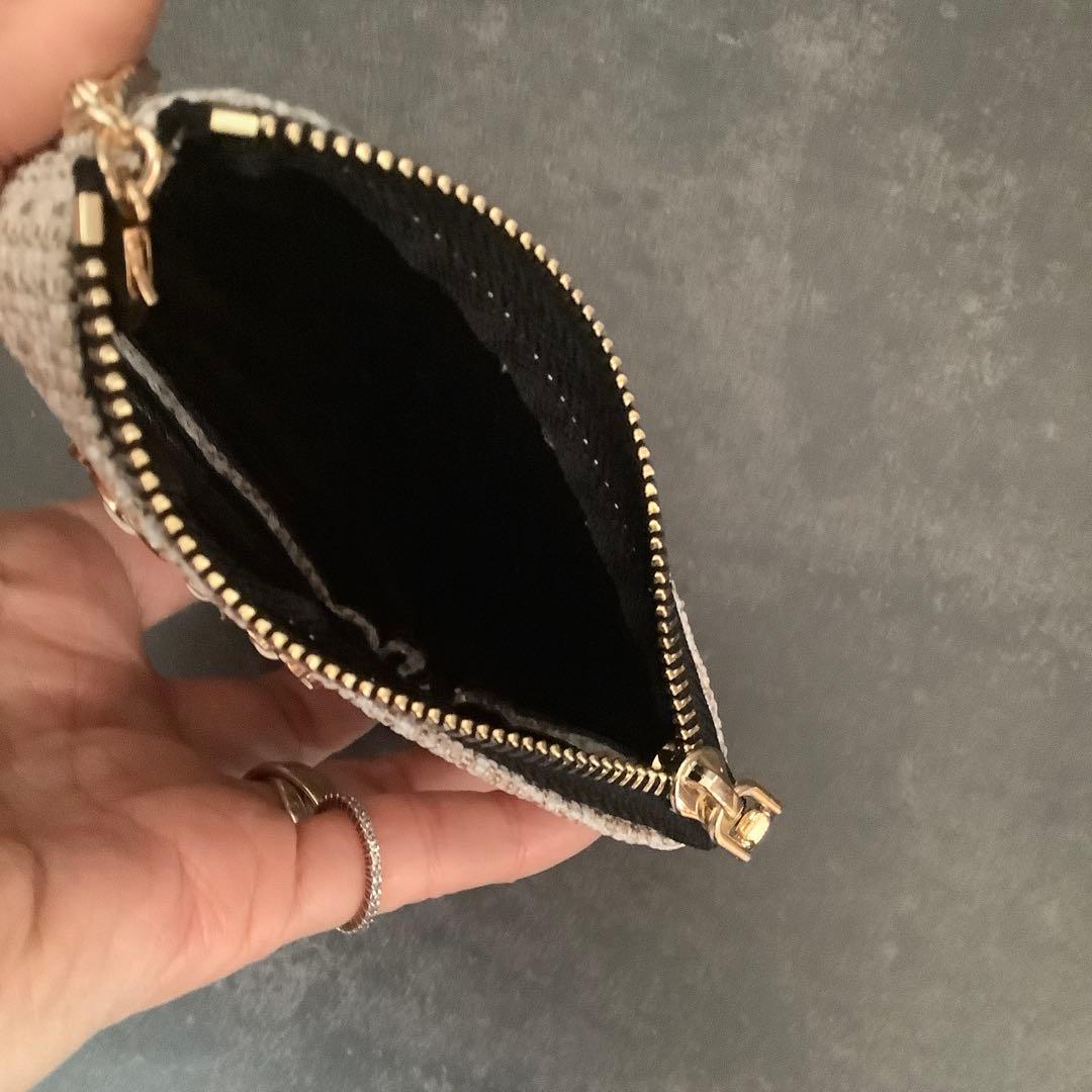 カード　ケース　ベージュ