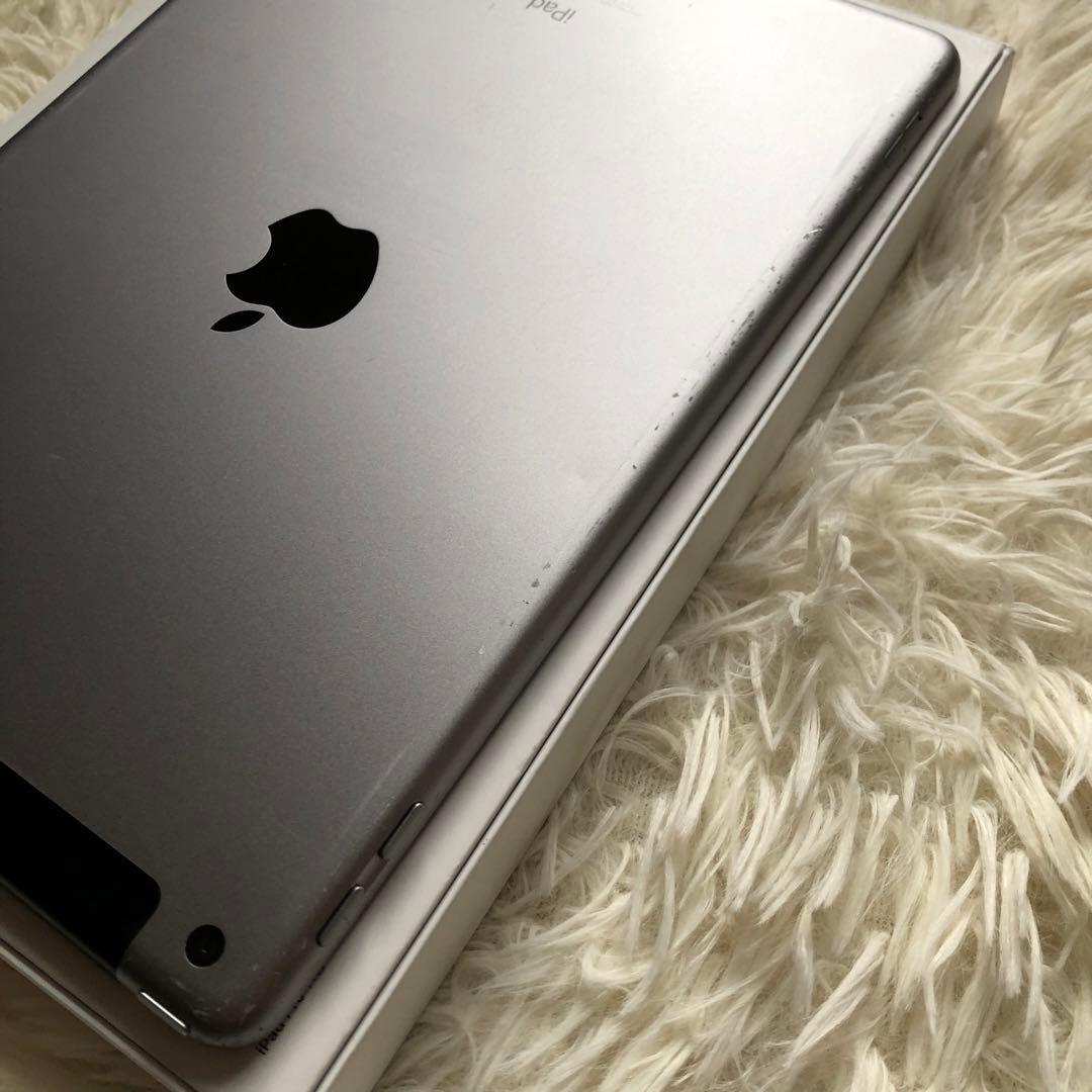 【ラスト3台】iPad 第6世代 128GB SIMフリー【すぐ発送】