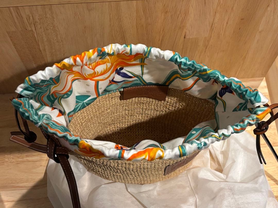 かごバッグ ドローストリングポシェット バスケット ロエベ ショルダーバッグ