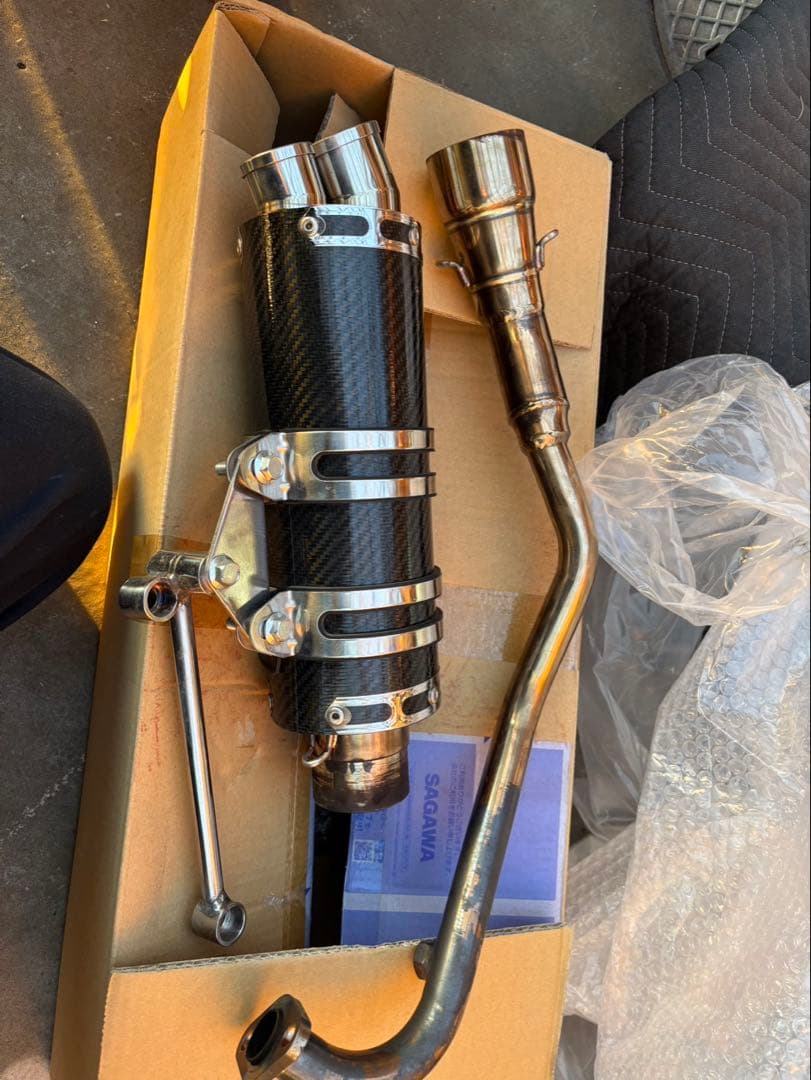 ホンダPCX125、160 JK05 KF47用　朝倉商事　カーボンマフラー