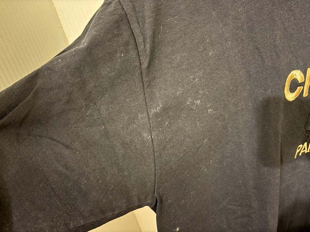 CHANEL ブラック Tシャツ ロゴ入り