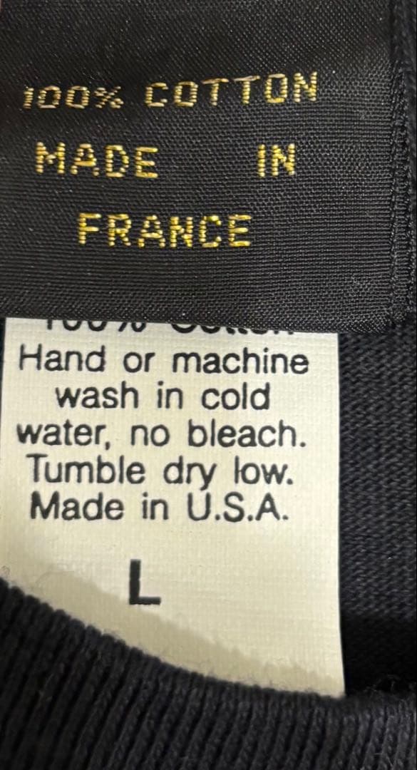 CHANEL ブラック Tシャツ ロゴ入り