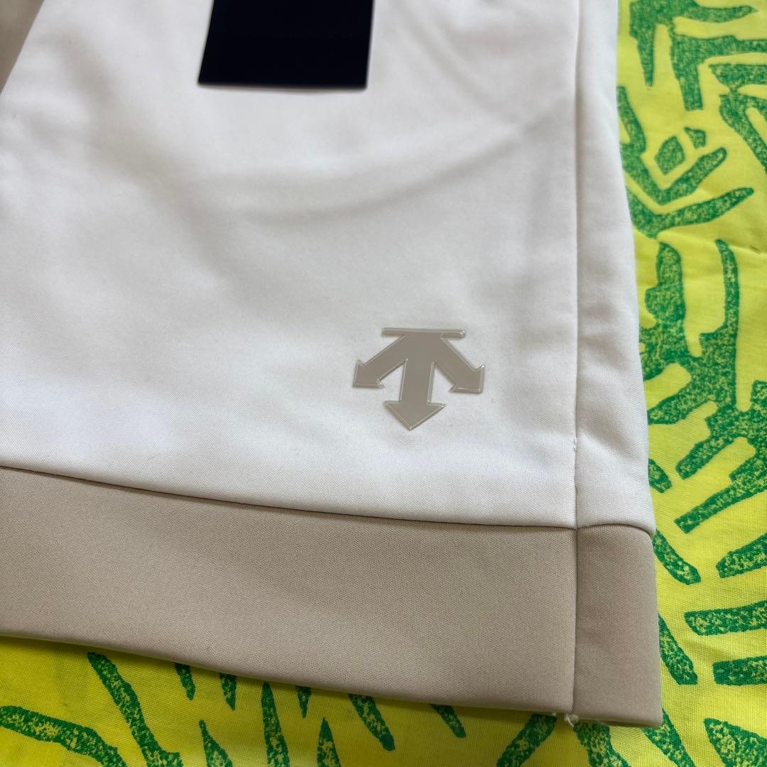 新品デサント秋・冬スカート