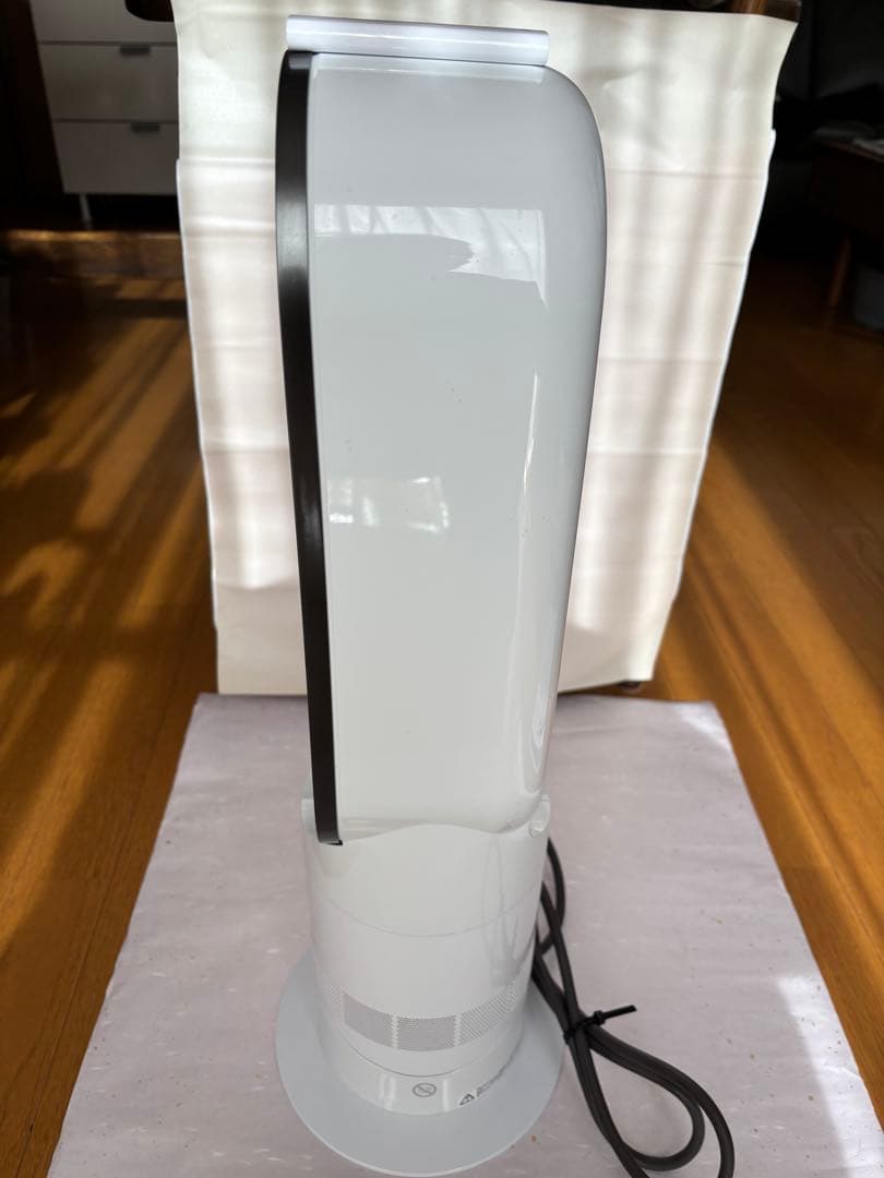 ダイソン　Hot +Cool AM09 WN N