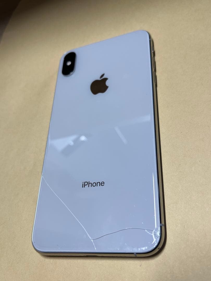 iPhone Xs max 256GB 本体　シルバー