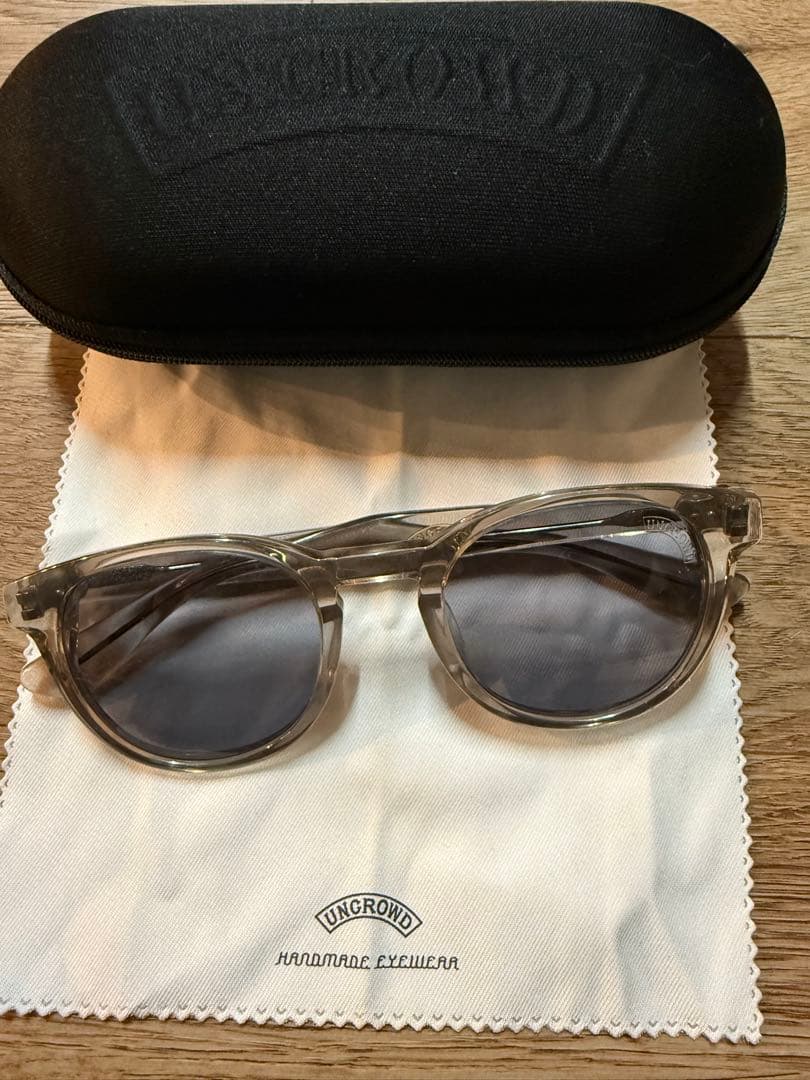 uncrowd サングラス