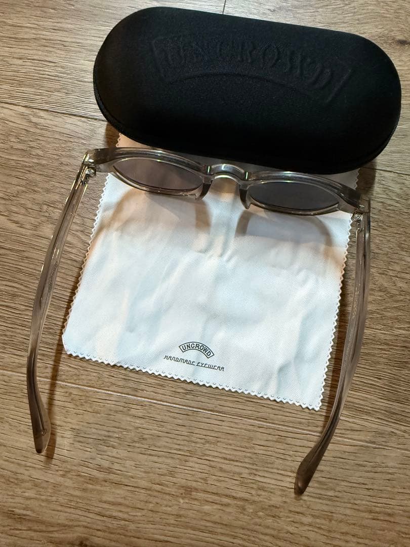 uncrowd サングラス