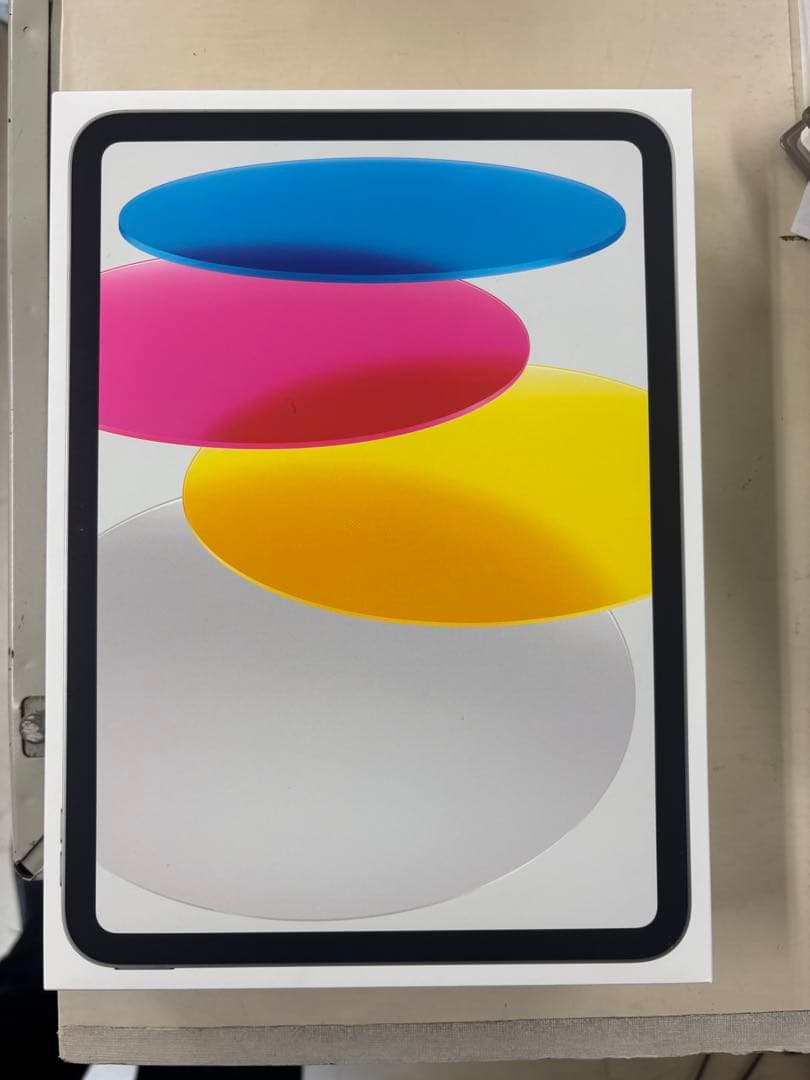 ipad 本体128GB 第11世代新品未使用　おまけ付き