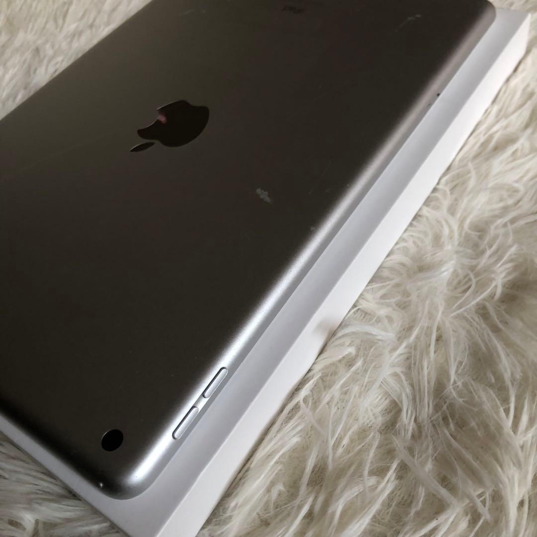 【早い者勝ち】iPad 第7世代 128GB 【すぐ発送】