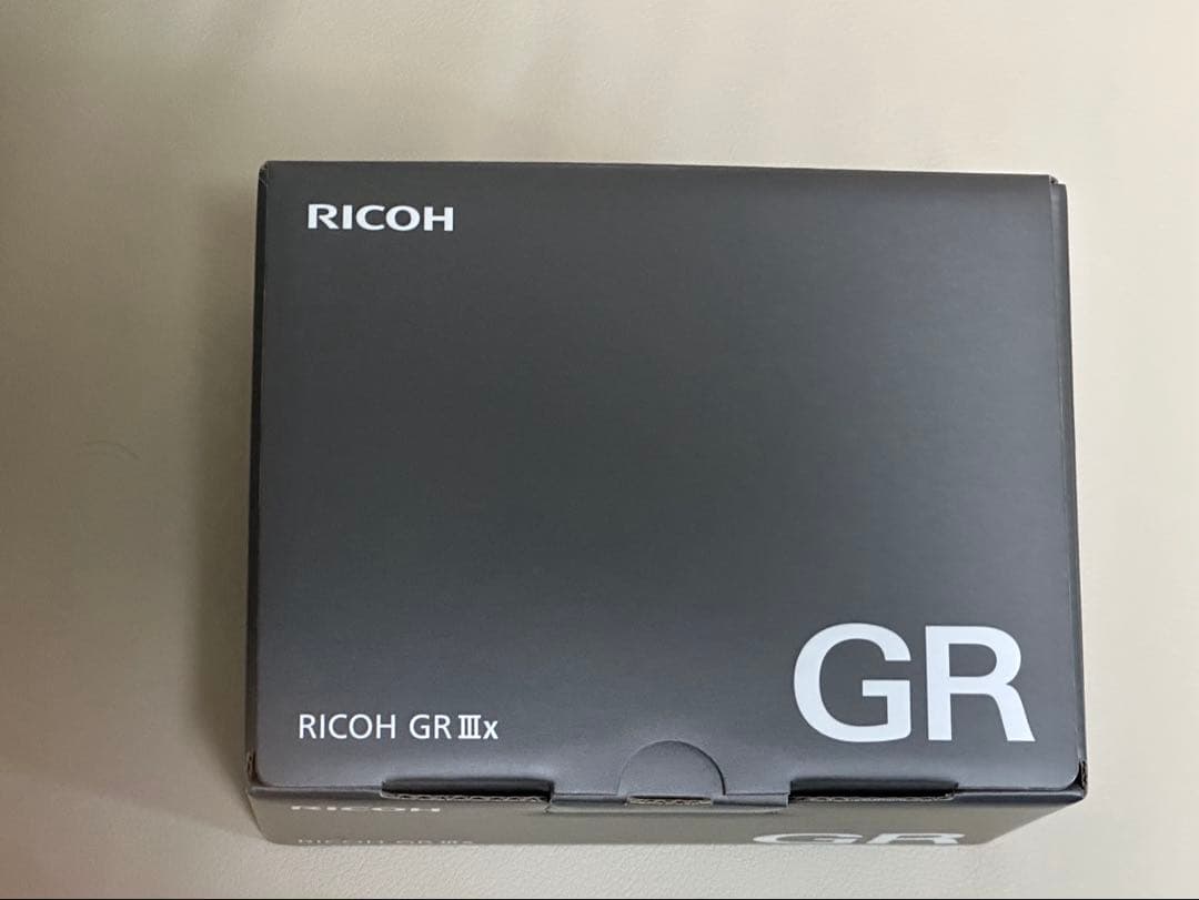 RICOH GR III x 新品未使用　保証書有り