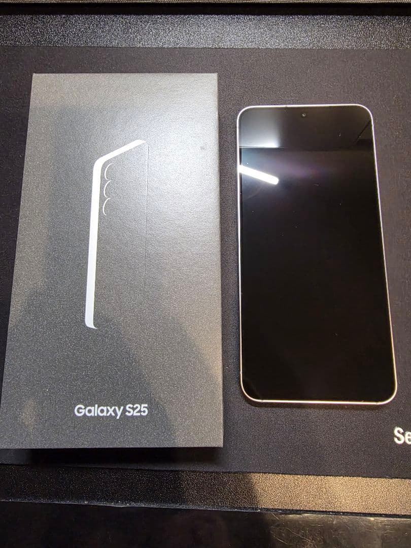 Samsung Galaxy S25 本体　シルバーシャドウ256GB