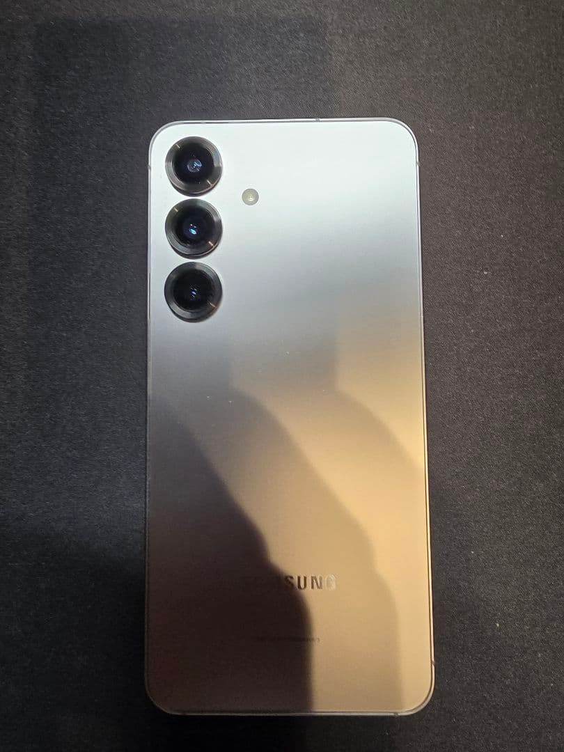 Samsung Galaxy S25 本体　シルバーシャドウ256GB