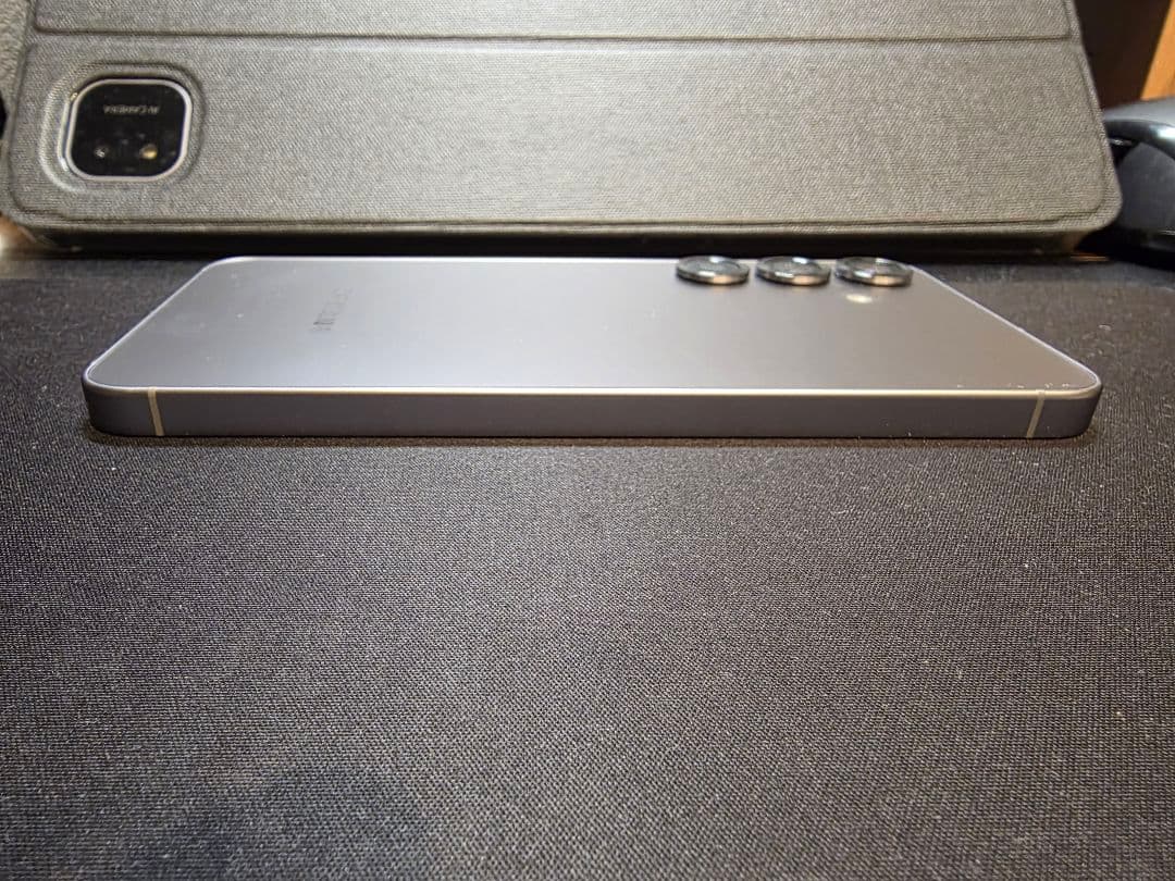 Samsung Galaxy S25 本体　シルバーシャドウ256GB