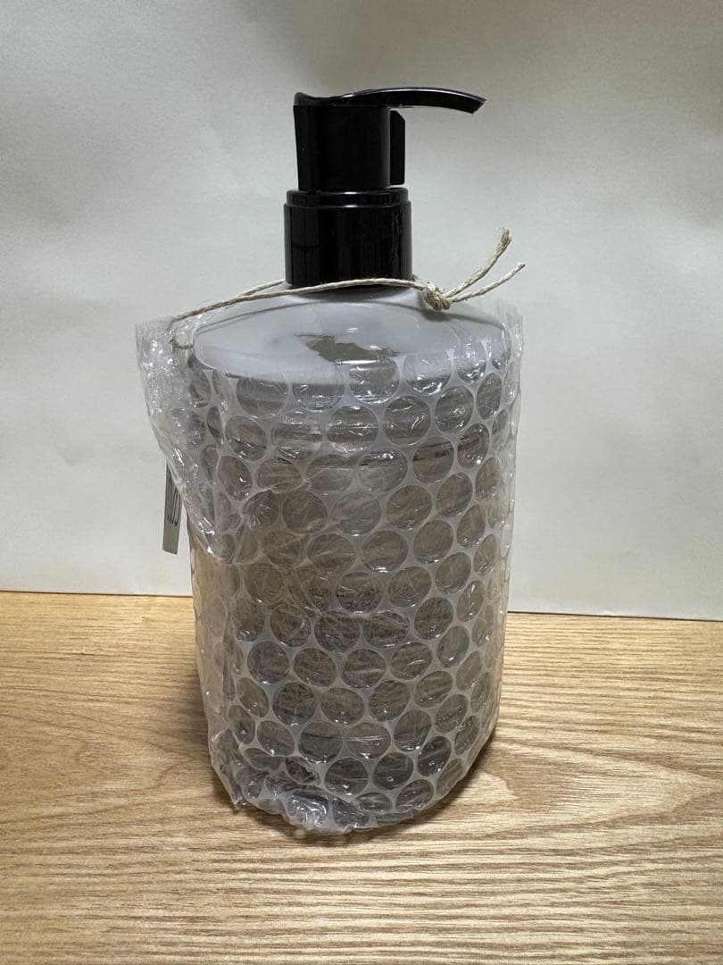 新品・未使用LOEWE OREGANO Body Lotion ロエベ360ml