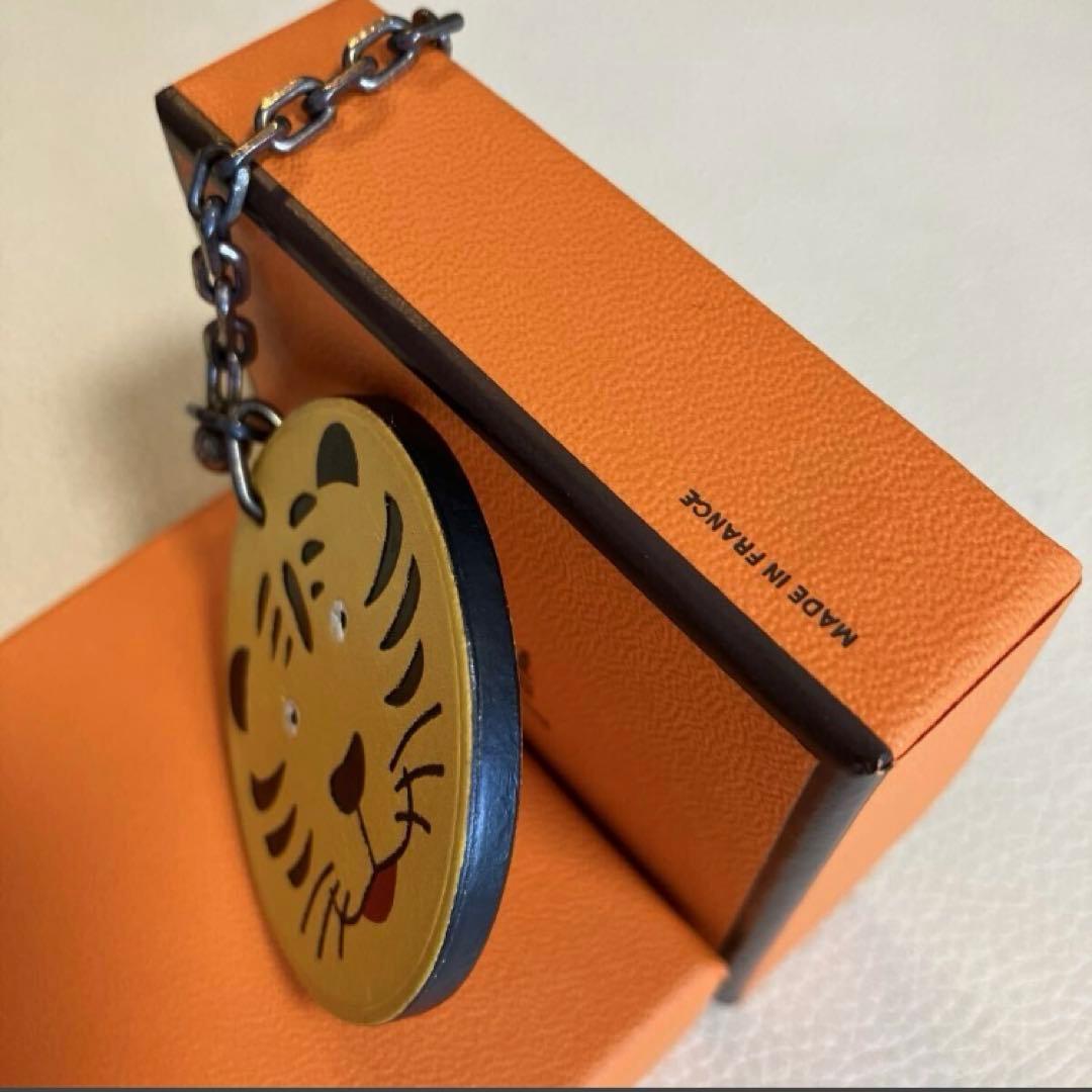 HERMES　エルメス　タイガー　虎　アニマルチャーム　キーホルダー