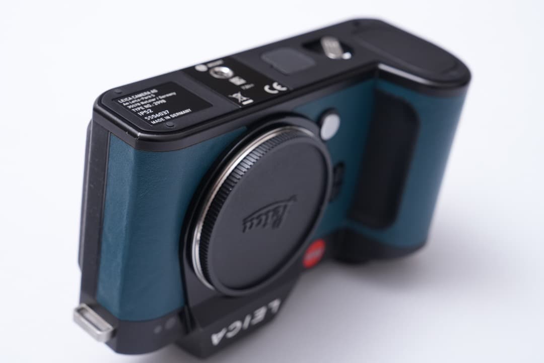 Leica SL2 ボディ アラカルト 純正バッテリー3本 SD128GB×2