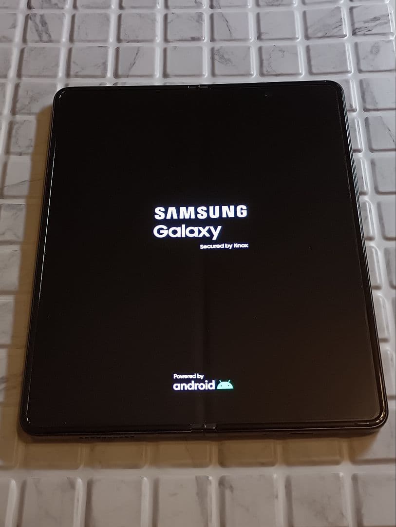 リンちゃん Samsung galaxy zfold3 付属品付き