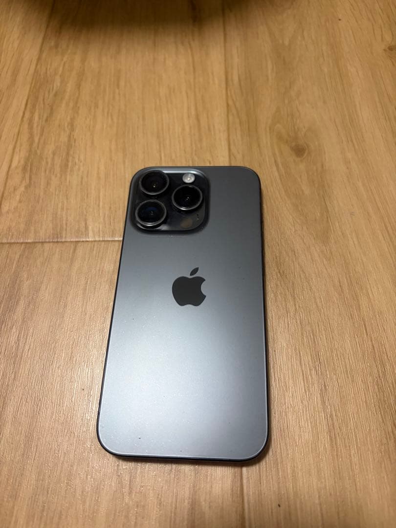 iPhone15Pro ブラックチタニウム