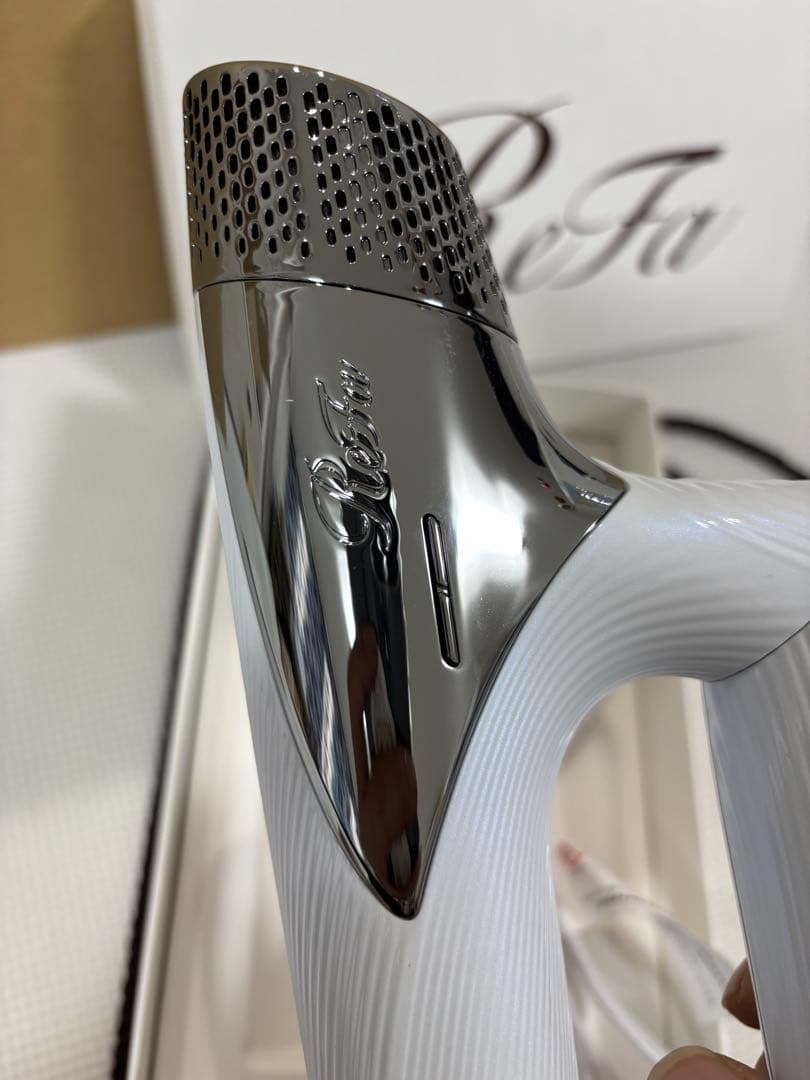 リファ ビューテックドライヤースマート RE-AN-02A