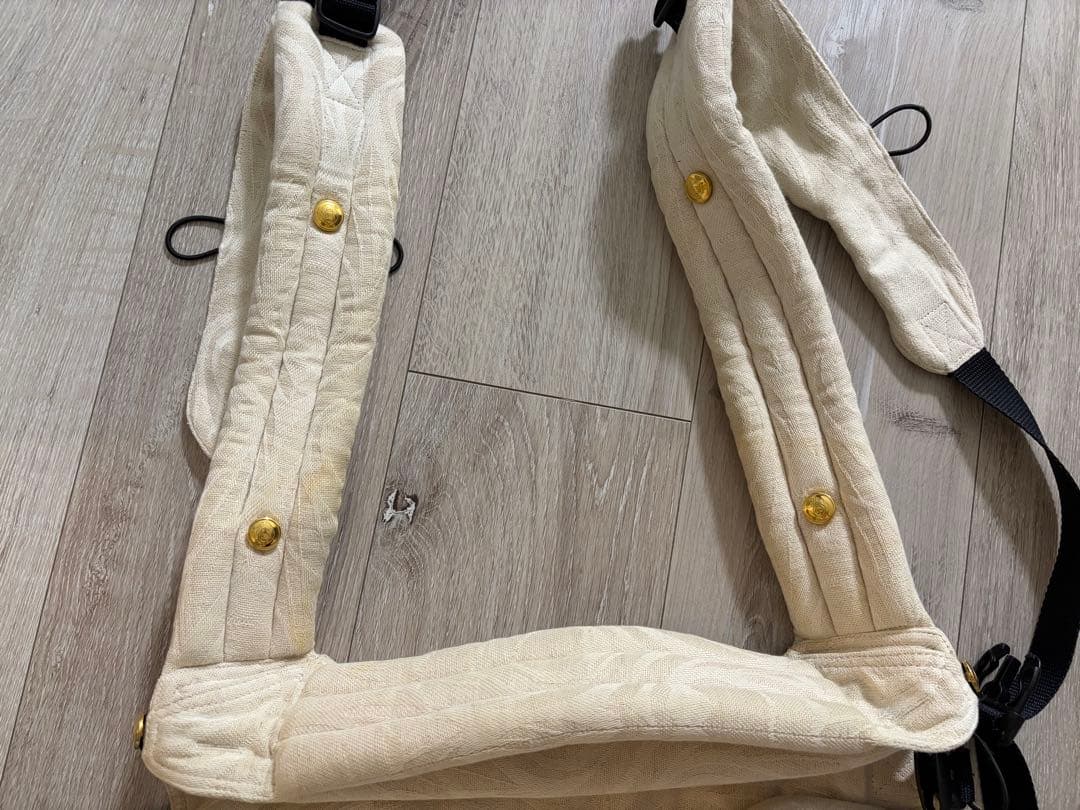 artipoppe アーティポッペ 抱っこ紐 人気色 ベージュ