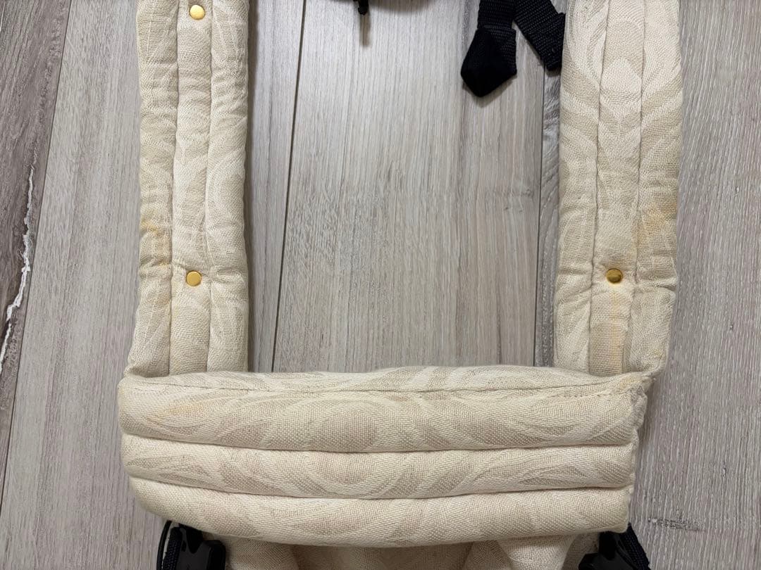 artipoppe アーティポッペ 抱っこ紐 人気色 ベージュ