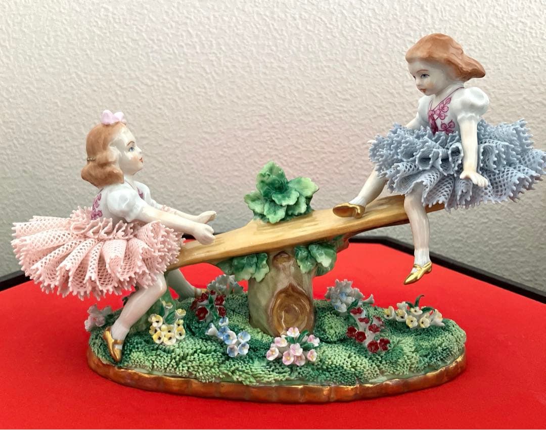 ジッツェンドルファ　陶器人形　シーソー姉妹