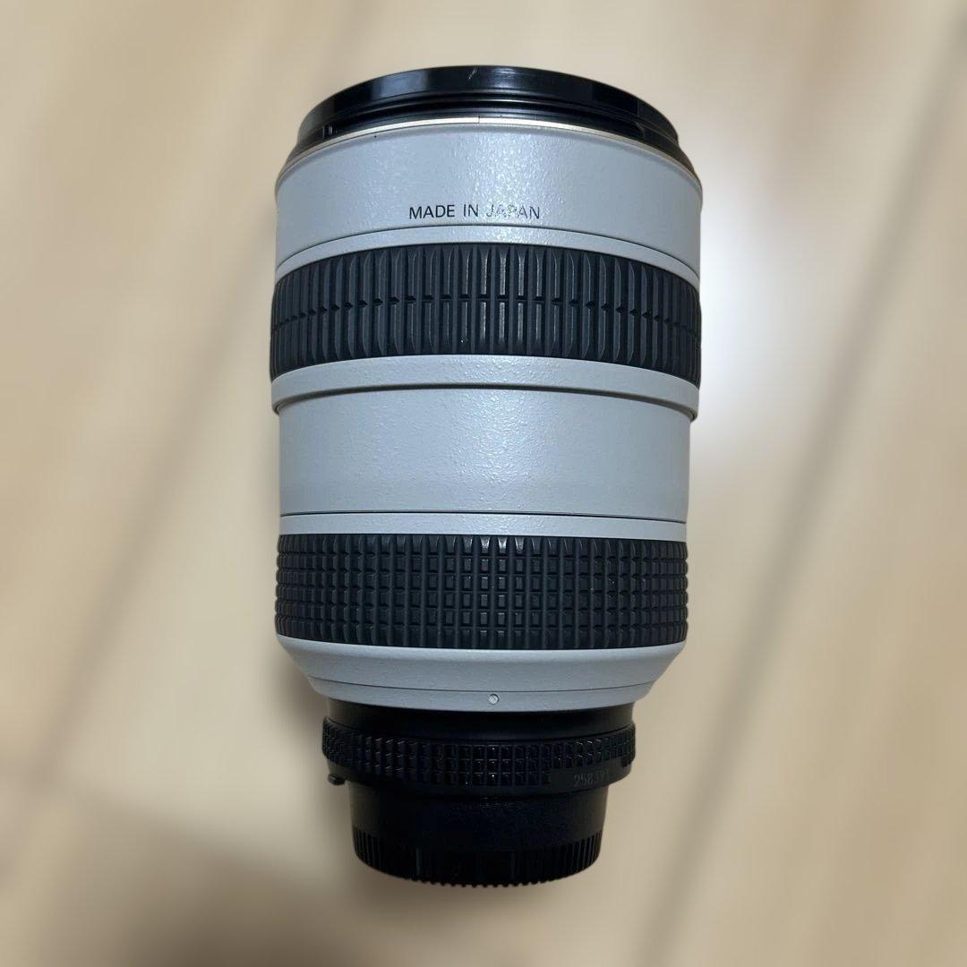Nikon ED AF-S 28-70mm 1:2.8 D ライトグレー
