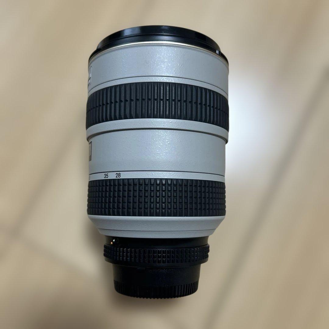 Nikon ED AF-S 28-70mm 1:2.8 D ライトグレー