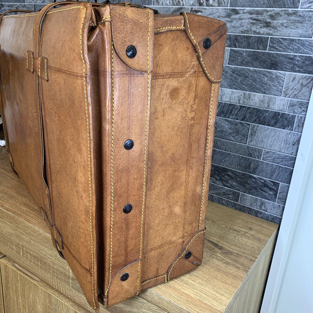 イタリア産　ヴィンテージ　レザー　本革　トランクケース　トラベルバッグ　キャメル