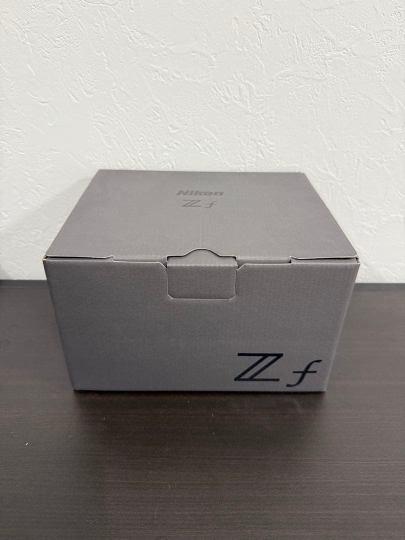 Nikon Z f 　ほぼ新品　124ショット