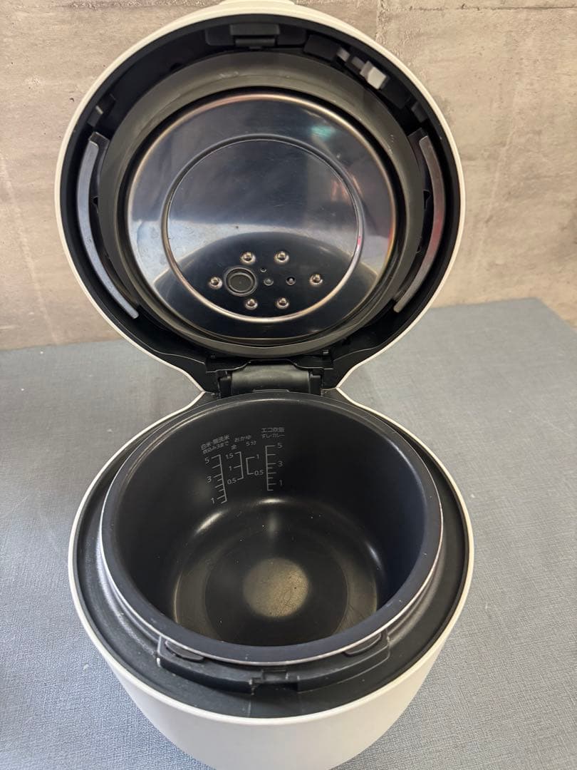 ☆Panasonic SR-A10A ホワイト 圧力IHジャー炊飯器