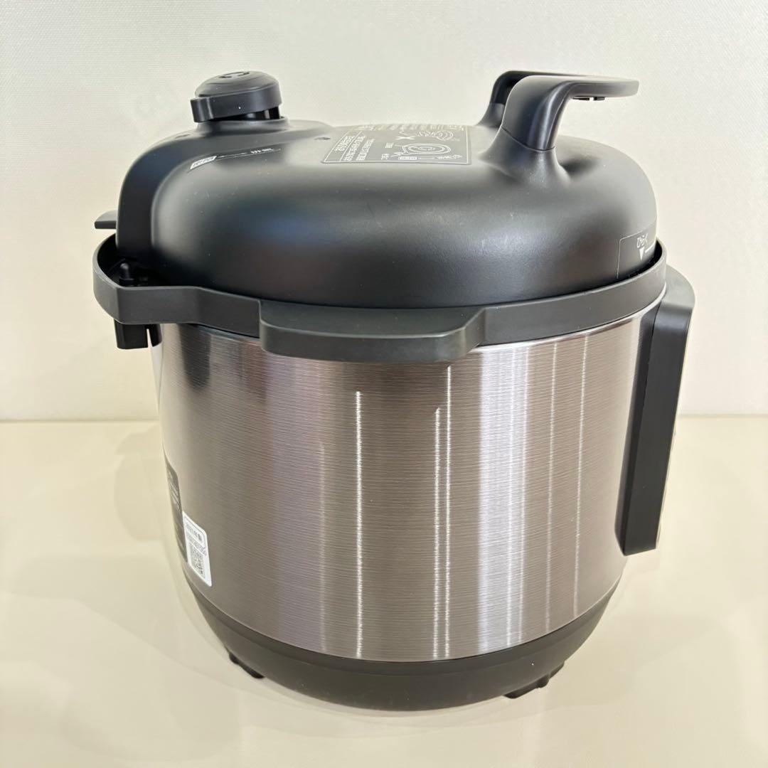 【新品未使用】Panasonic 電気圧力鍋 SR-MP300-K 21年製