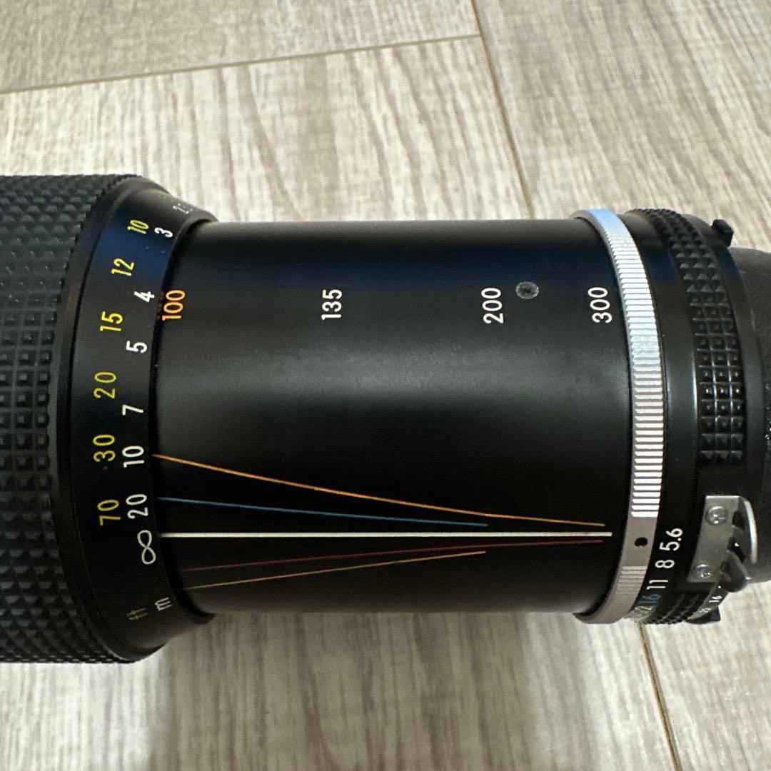 Nikon 100-300mm f/5.6 ズームレンズ
