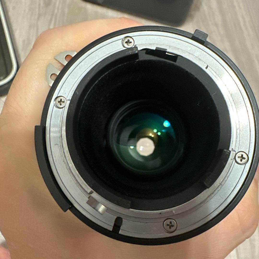 Nikon 100-300mm f/5.6 ズームレンズ