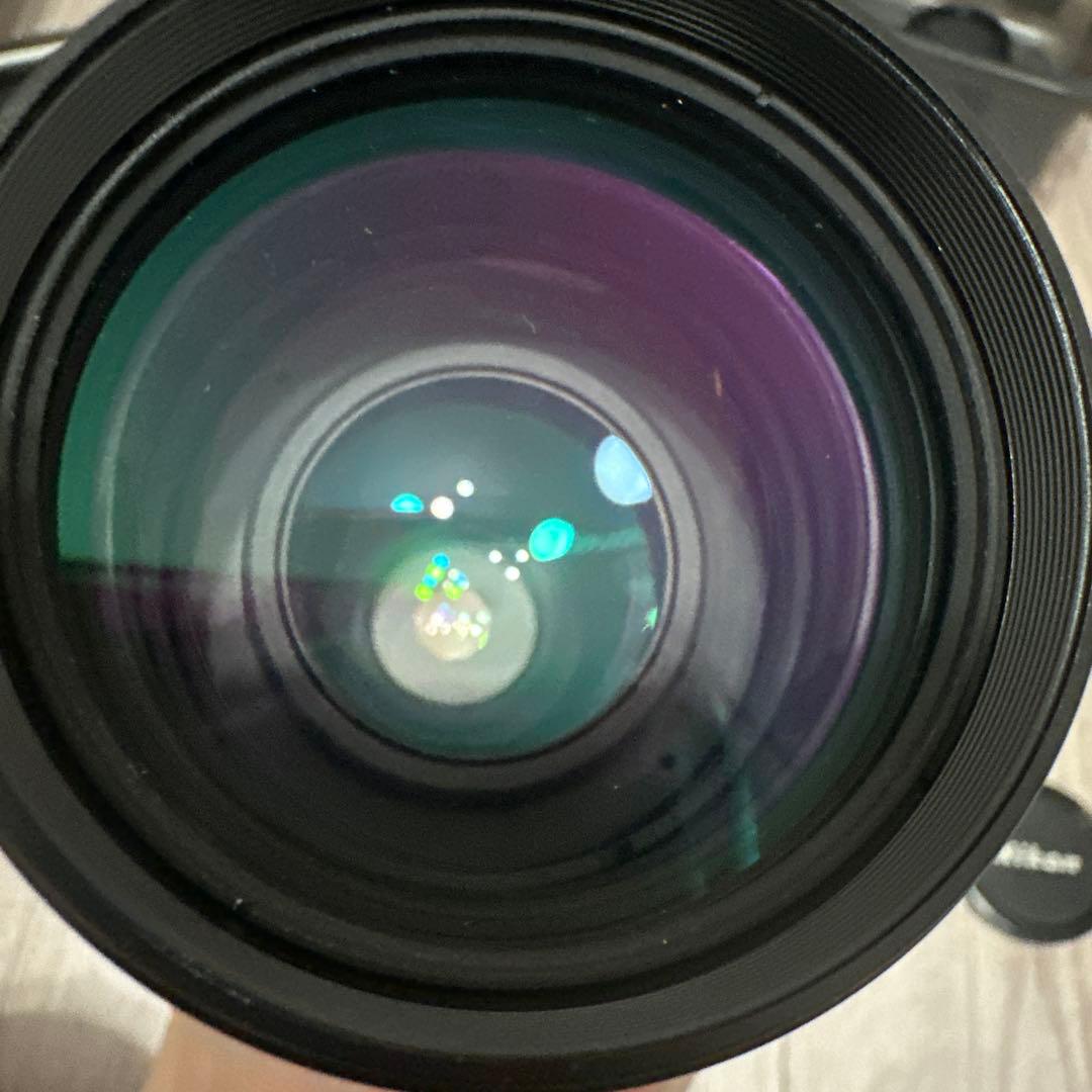 Nikon 100-300mm f/5.6 ズームレンズ