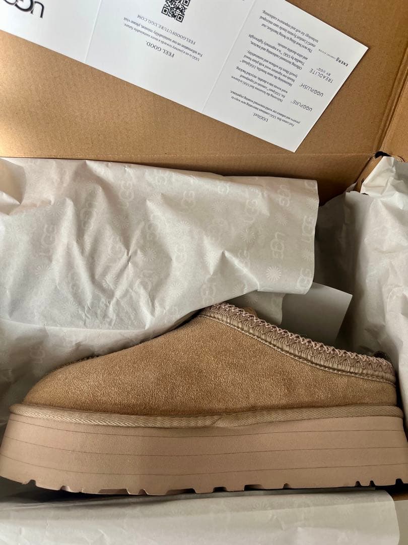 UGG ベージュ サンダル　厚底24cm