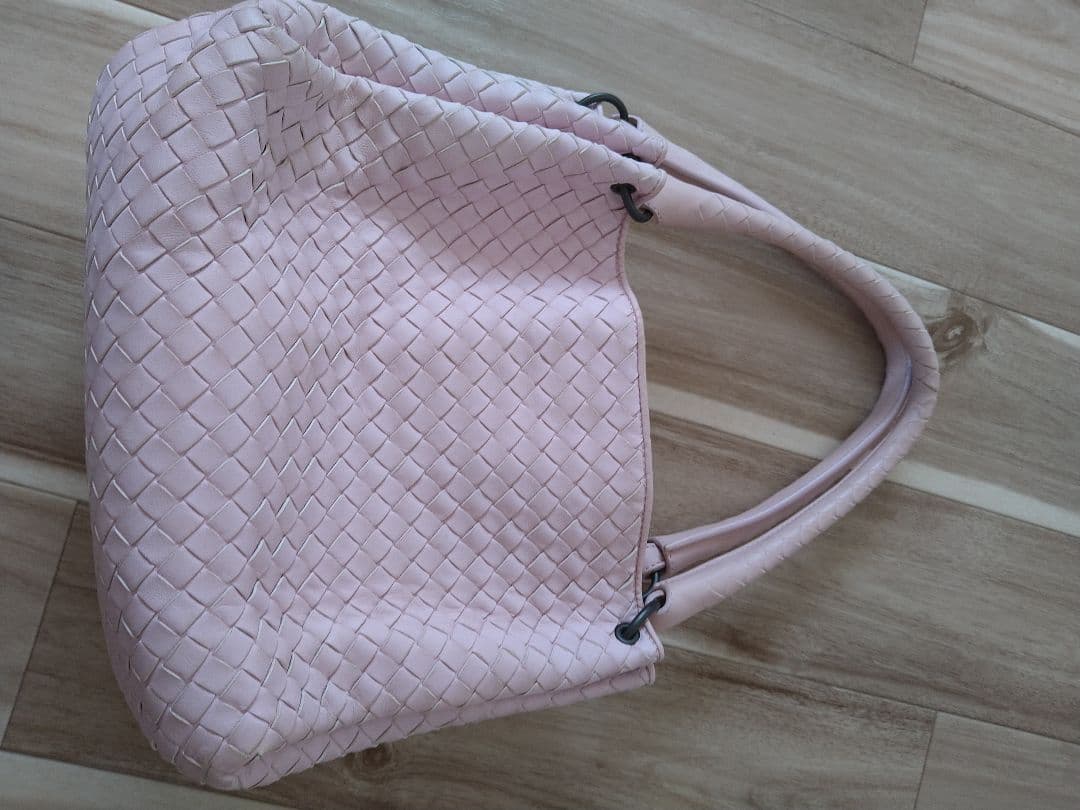 ボッテガヴェネタ　レア　ピンク