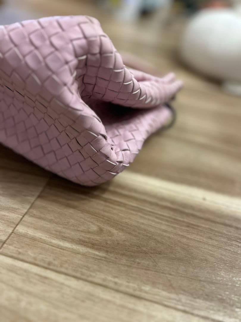 ボッテガヴェネタ　レア　ピンク