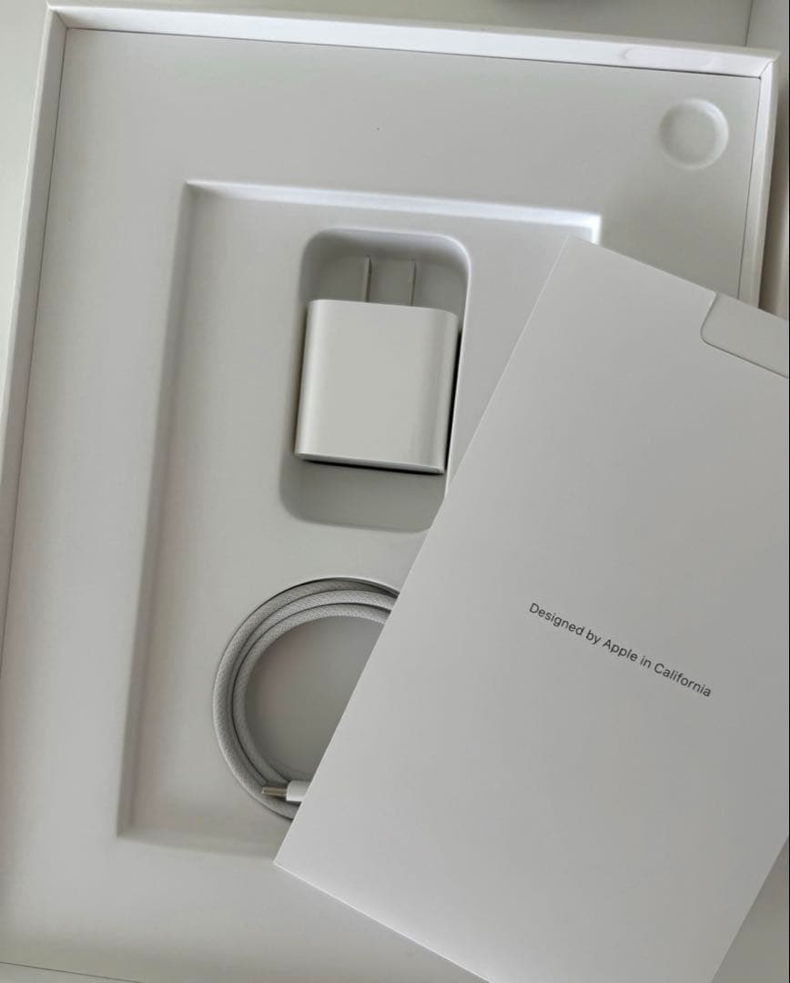 iPad A16 第11世代 シルバー Wi-Fi 128GB