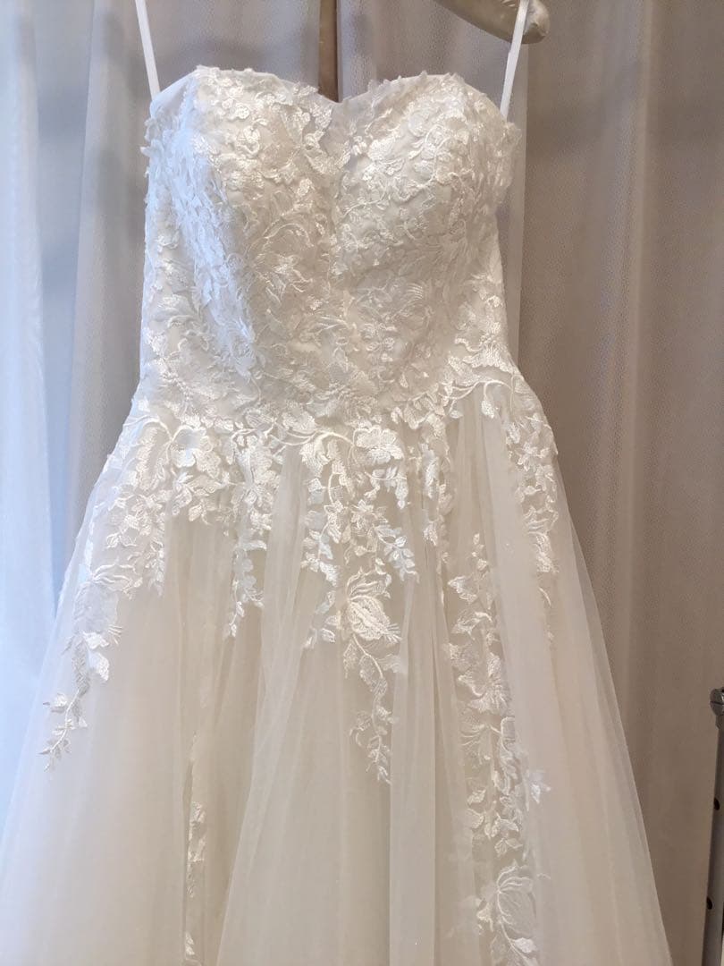 YNS WEEDINGオフショルダー ホワイト ウェディングドレス