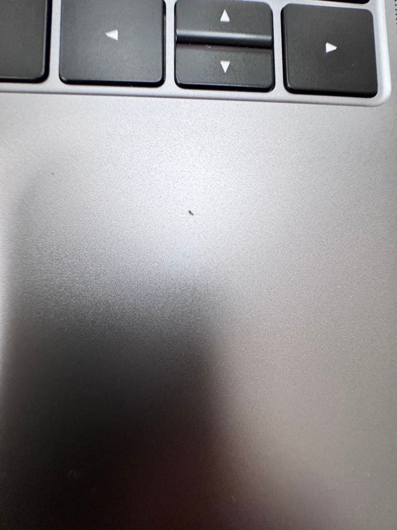 Apple MacBook Air 13インチ・Intel Core i5