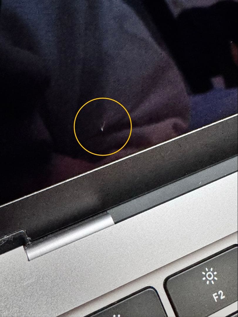 Apple MacBook Air 13インチ・Intel Core i5