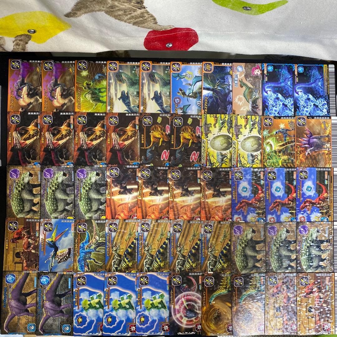 【B144】恐竜キング　カード　808枚　大量まとめ売り