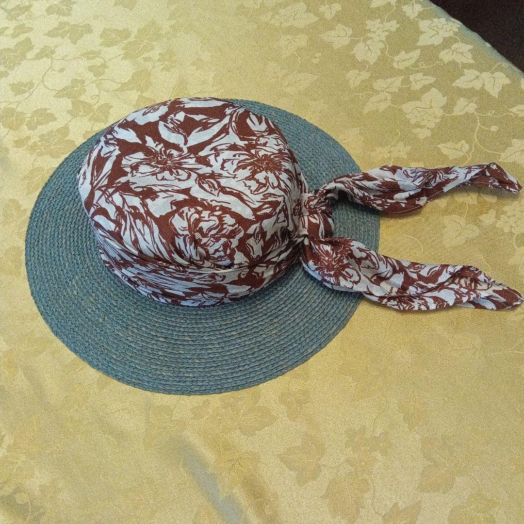 超美品ヘレンカミンスキーボーターハット　シルクスカーフ付き