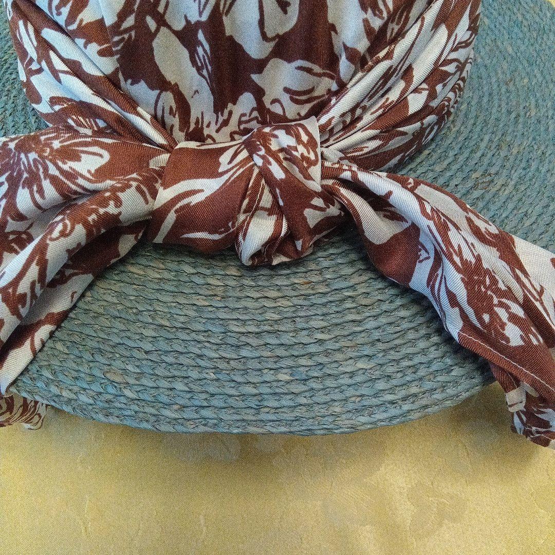 超美品ヘレンカミンスキーボーターハット　シルクスカーフ付き