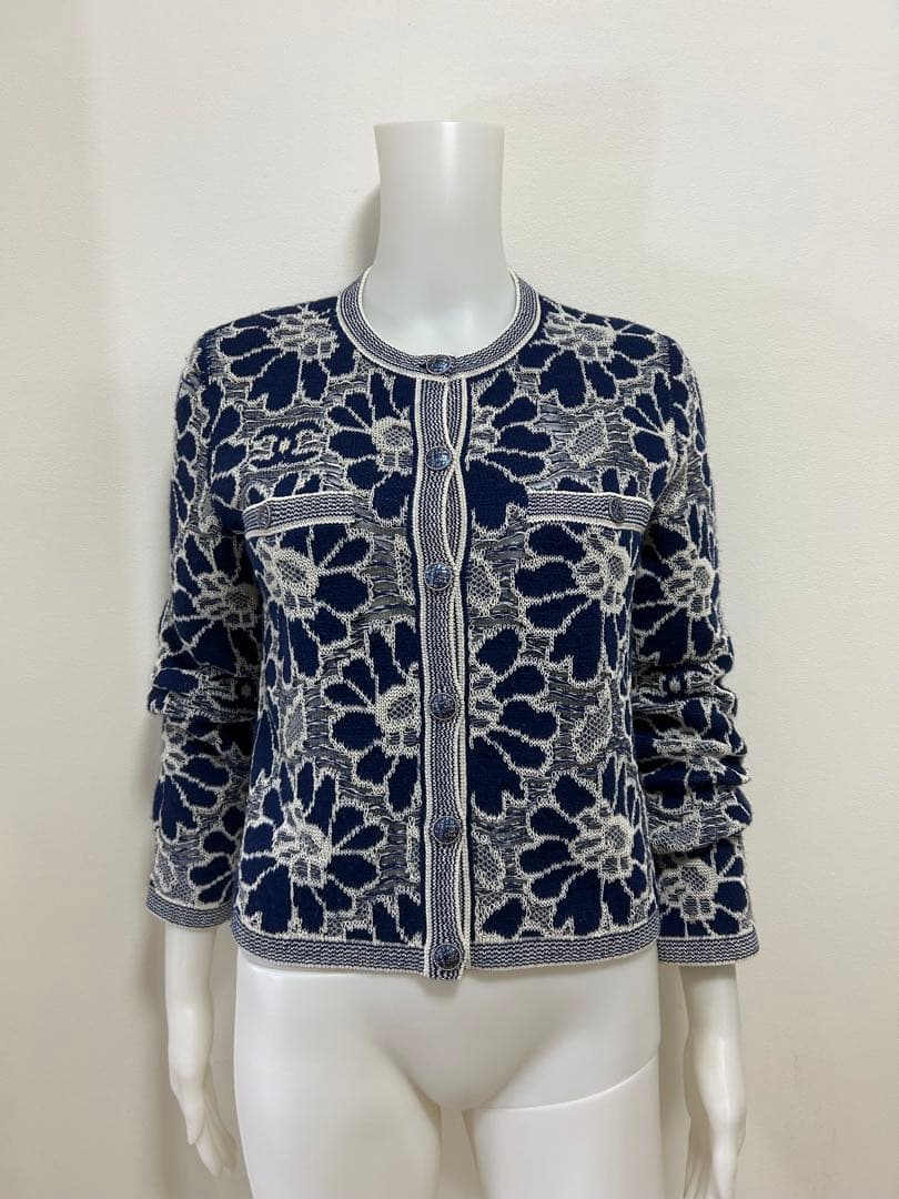 CHANEL カメリアフラワー アンサンブル カーディガン P63