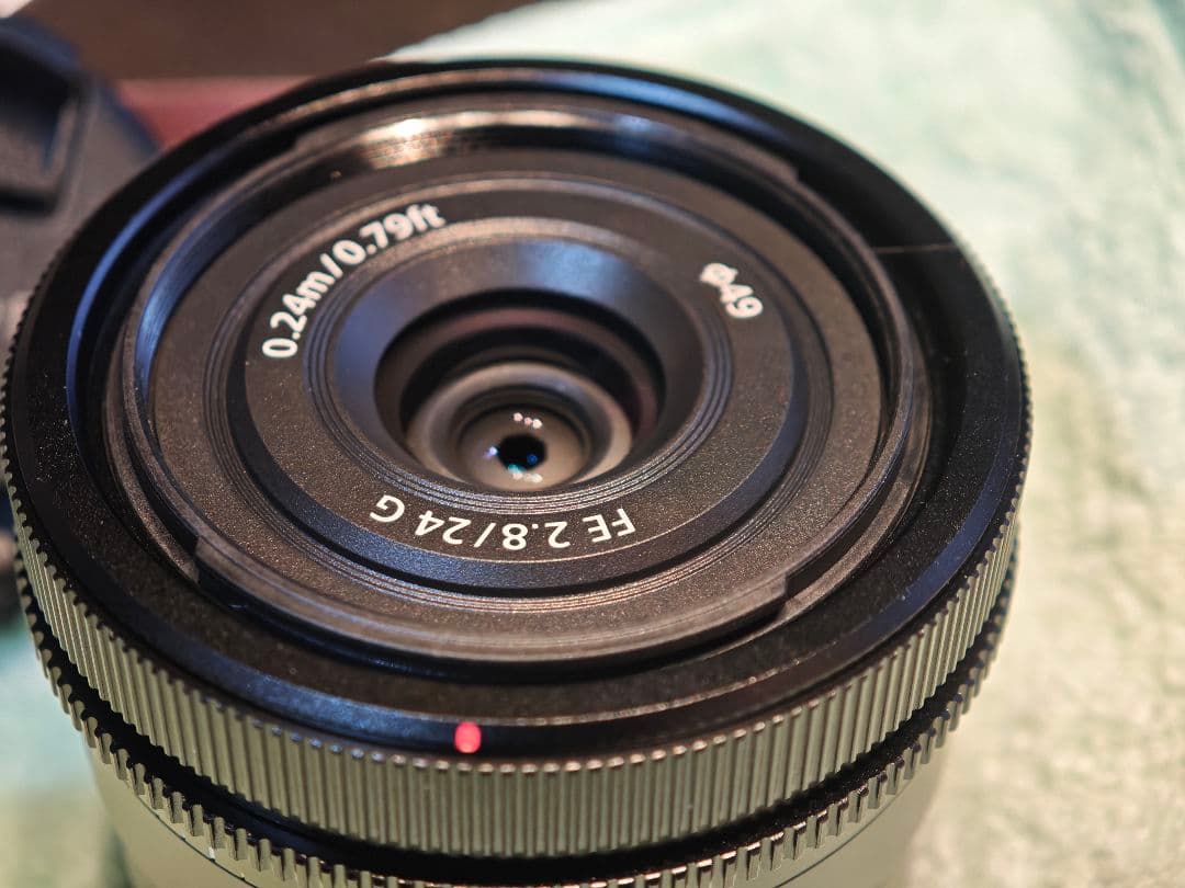 ほぼ新品　SONY　フルサイズ一眼レンズ　 SEL24F28G