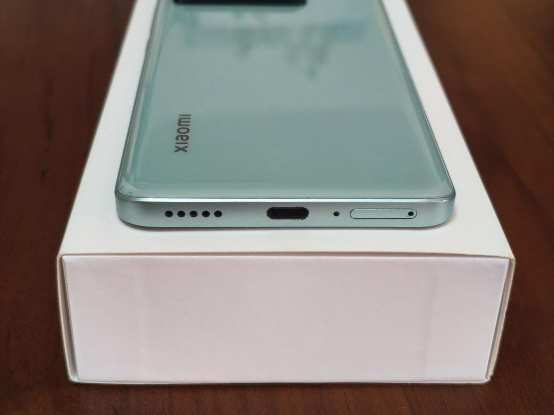Xiaomi 13T XIG04 （メドウグリーン）